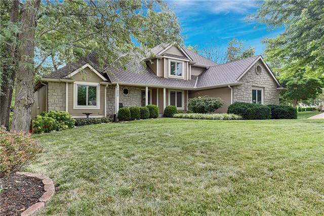 1220 NE 94th Ter, Kansas City, MO 64155