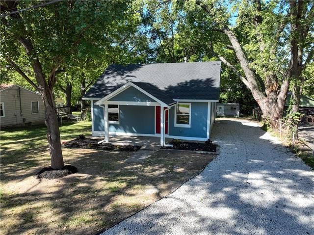 4236 Kelsey Rd, Kansas City, MO 64116