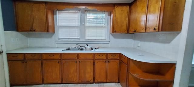 414 E 22nd St, Pittsburg, KS 66762