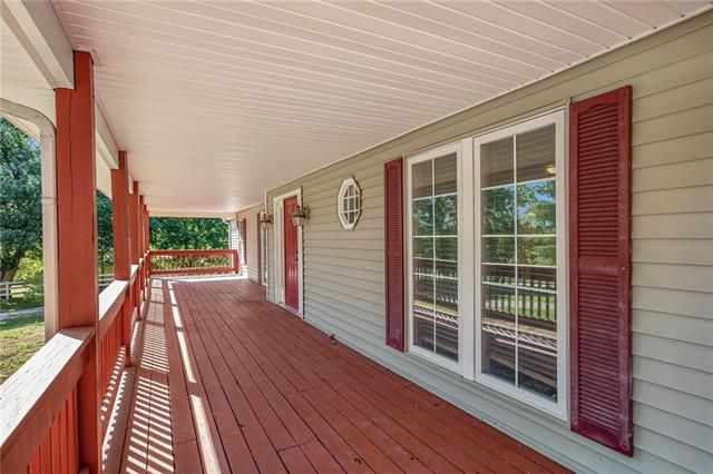 7924 NW 73rd St, Kansas City, MO 64152