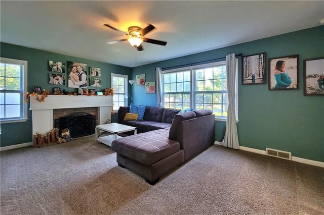 11932 E 44th Ter, Kansas City, MO 64133
