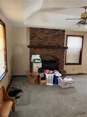 5957 E 13th St, Kansas City, MO 64126
