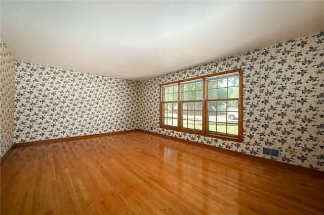 12027 E 48 Ter, Kansas City, MO 64133