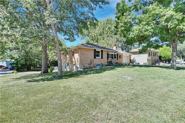 13608 Spring St, Kansas City, MO 64030
