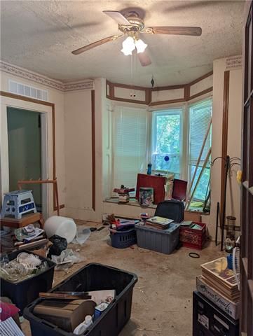 310 E Bridge St, Knob Noster, MO 65336