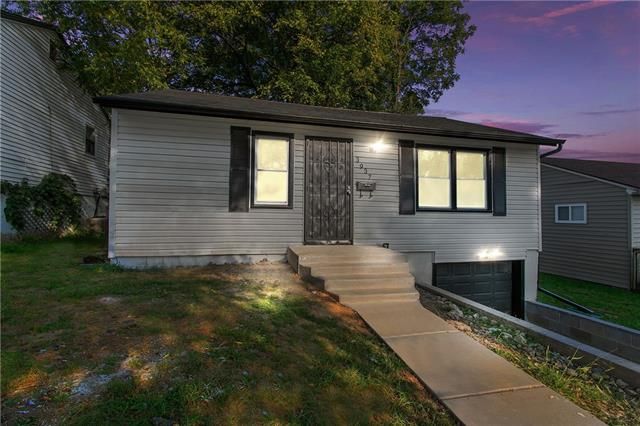 3937 Monroe Ave, Kansas City, MO 64130
