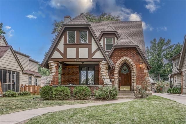 427 E 69 Ter, Kansas City, MO 64131