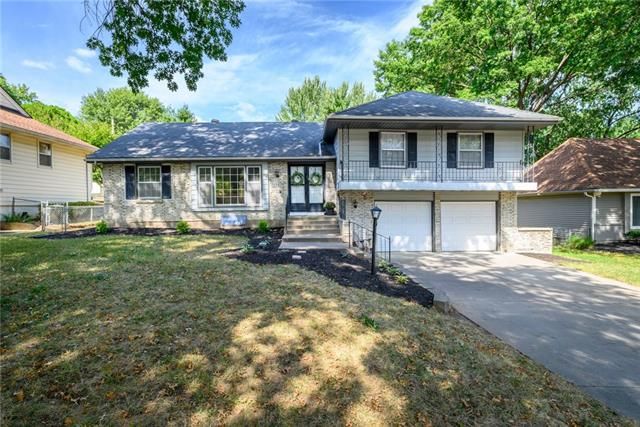 10 E 108th Ter, Kansas City, MO 64114