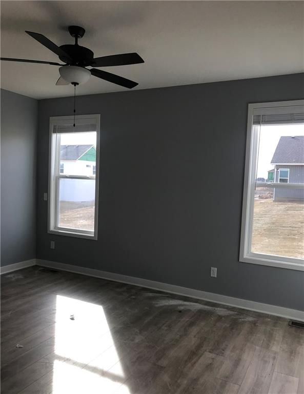 4011 NW 96th Ter, Kansas City, MO 64154