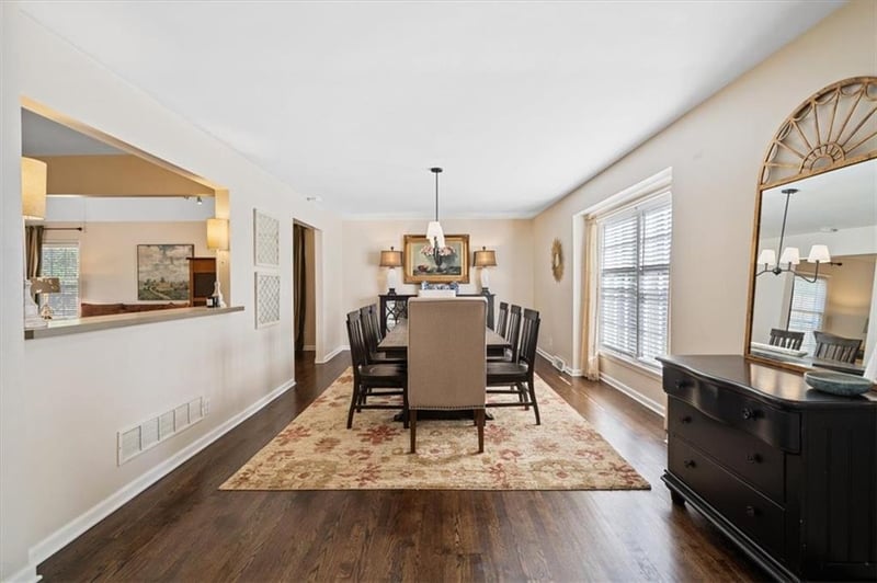 9740 Aberdeen Dr, Overland Park, KS 66206
