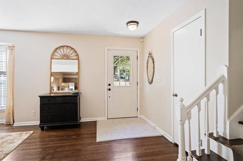 9740 Aberdeen Dr, Overland Park, KS 66206