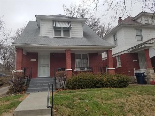 3012 E 27 St, Kansas City, MO 64127