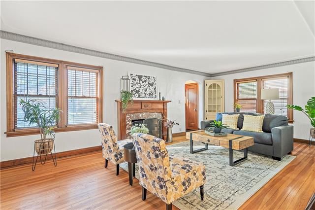 428 E 72nd St, Kansas City, MO 64105