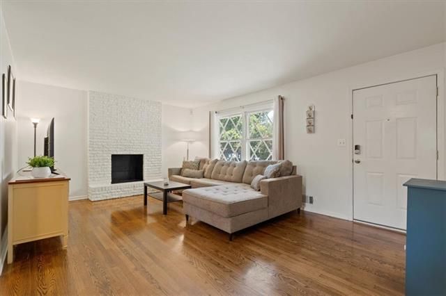 9920 Lydia Ave, Kansas City, MO 64131