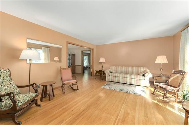 11520 Walnut St, Kansas City, MO 64131