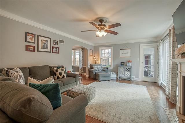 6740 Rockhill Rd, Kansas City, MO 64131