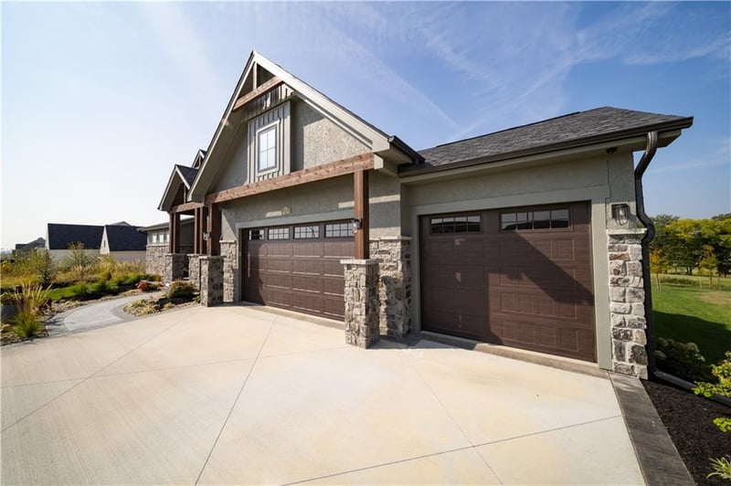 8540 N Booth Ave, Kansas City, MO 64157