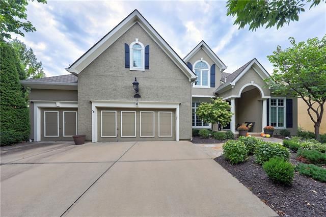 4462 W 150th Ter, Leawood, KS 66224