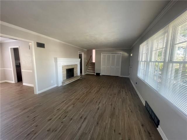 8913 E 51st Ter, Kansas City, MO 64133