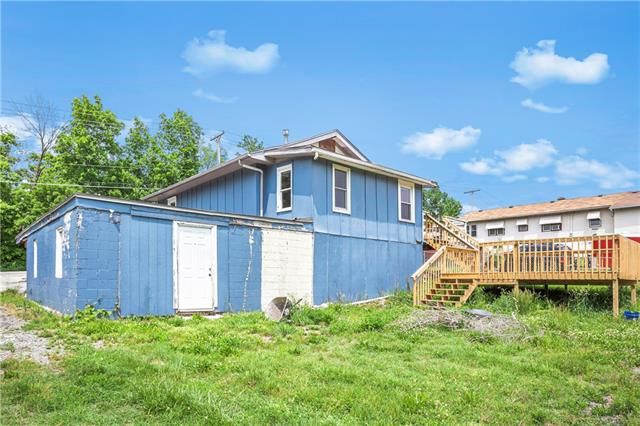 7515 E 55th St, Kansas City, MO 64129