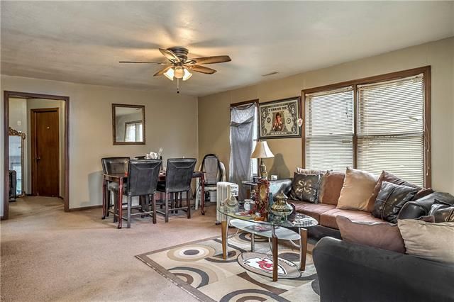 3427 Cypress Ave, Kansas City, MO 64128
