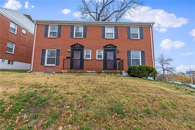 222 E 51st St, Kansas City, MO 64112
