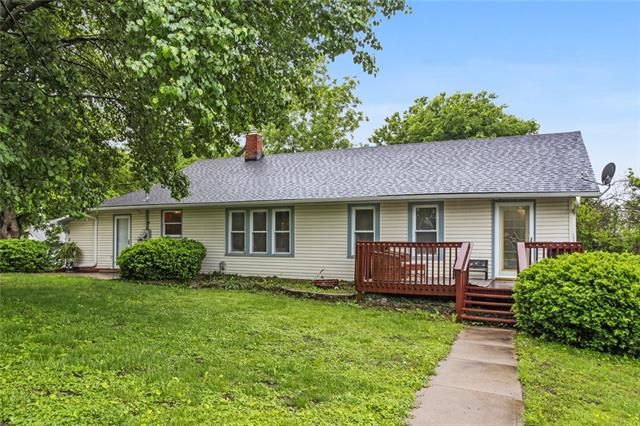 13909 Parallel Pw, Kansas City, KS 66109