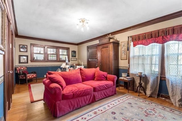 3645 Madison Ave, Kansas City, MO 64111