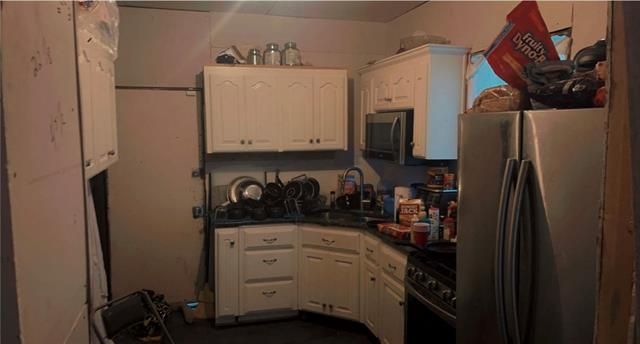 4005 S Benton Ave, Kansas City, MO 64130