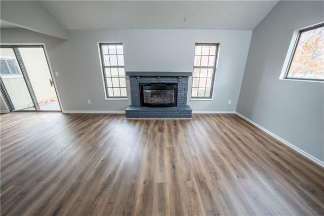 719 E 122nd St, Kansas City, MO 64146