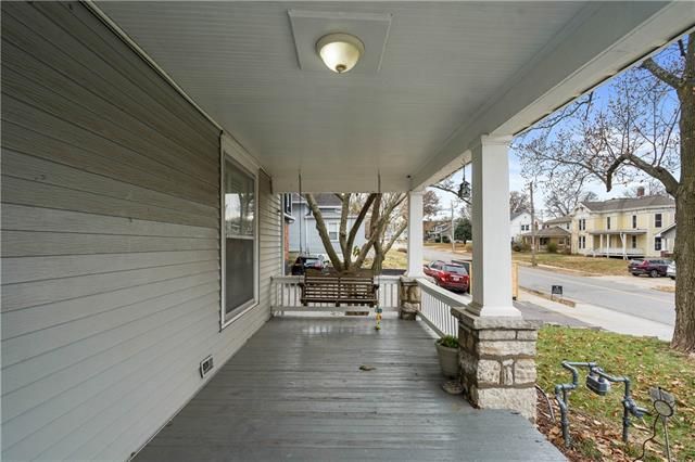 1011 S Main St, Independence, MO 64050
