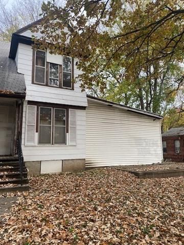 3418 Roberts St, Kansas City, MO 64124