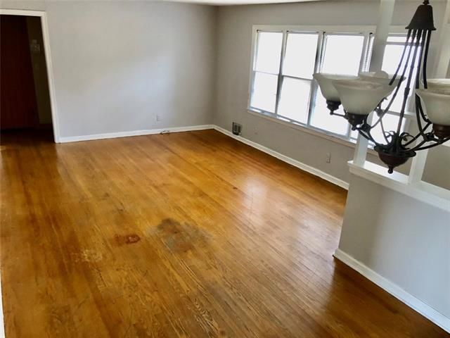 5409 Booth Ave, Kansas City, MO 64129