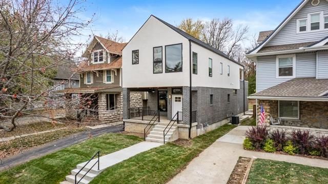2708 Harrison St, Kansas City, MO 64108