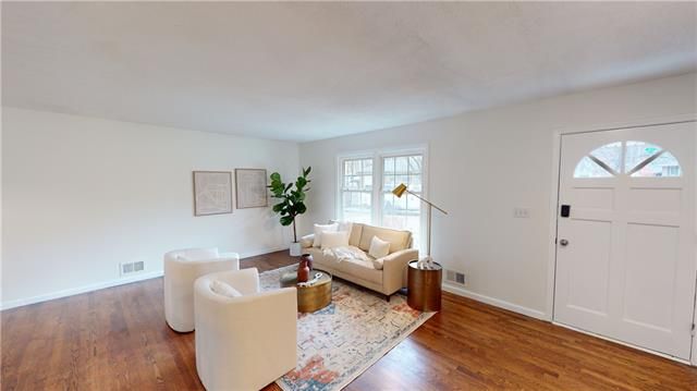 9800 E 51st Ter, Kansas City, MO 64133