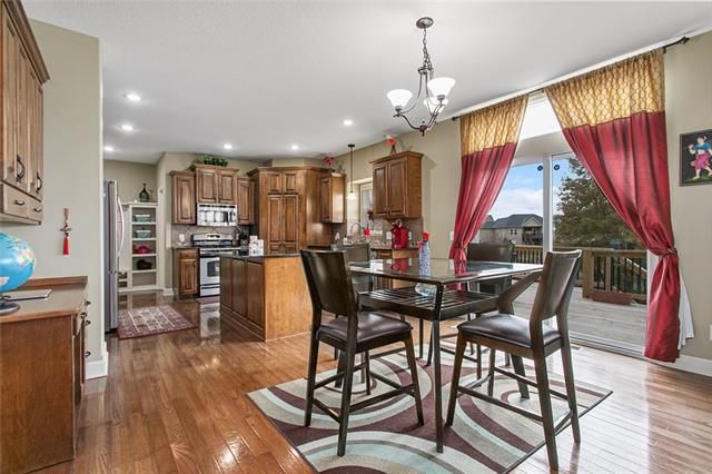 10126 N Farley Ave, Kansas City, MO 64157