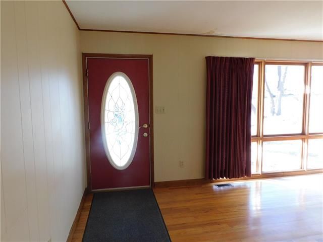 1212 S 3rd St, Atchison, KS 66002