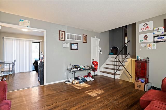 8310 E 92nd Ter, Kansas City, MO 64138