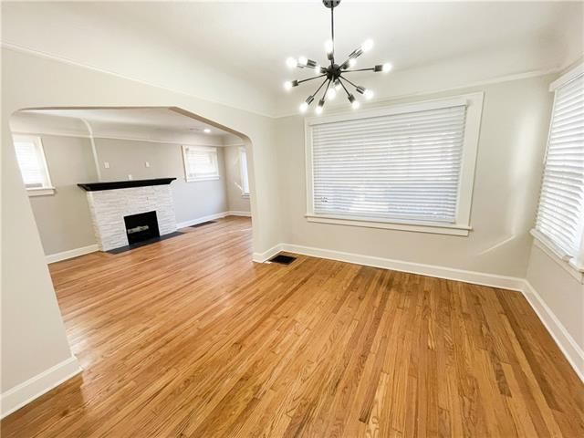 2313 E 60th St, Kansas City, MO 64130