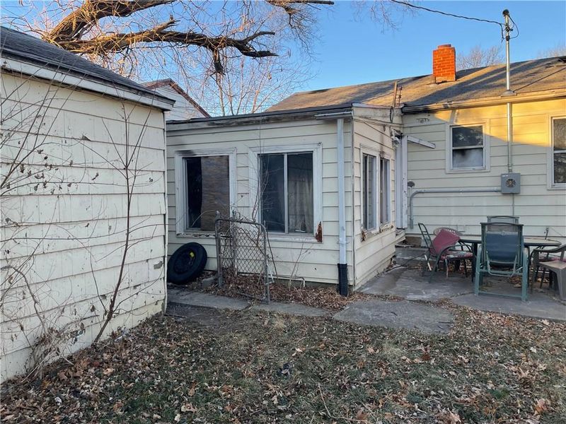 4033 Askew Ave, Kansas City, MO 64130
