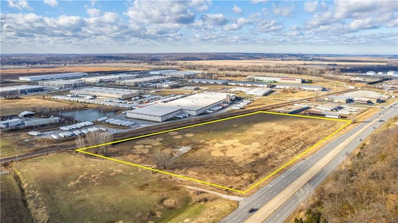 Van De Populier Rd, Riverside, MO 64150