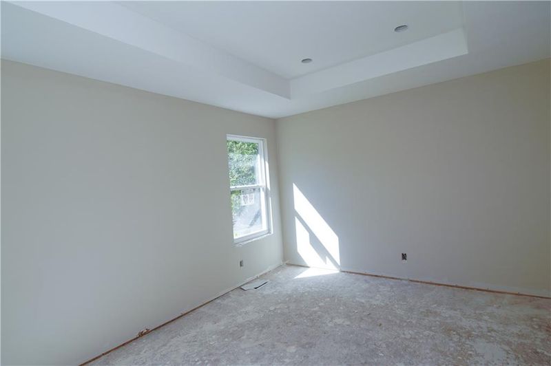 9063 E 51st St, Kansas City, MO 64133