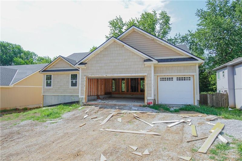 9059 E 51st St, Kansas City, MO 64133