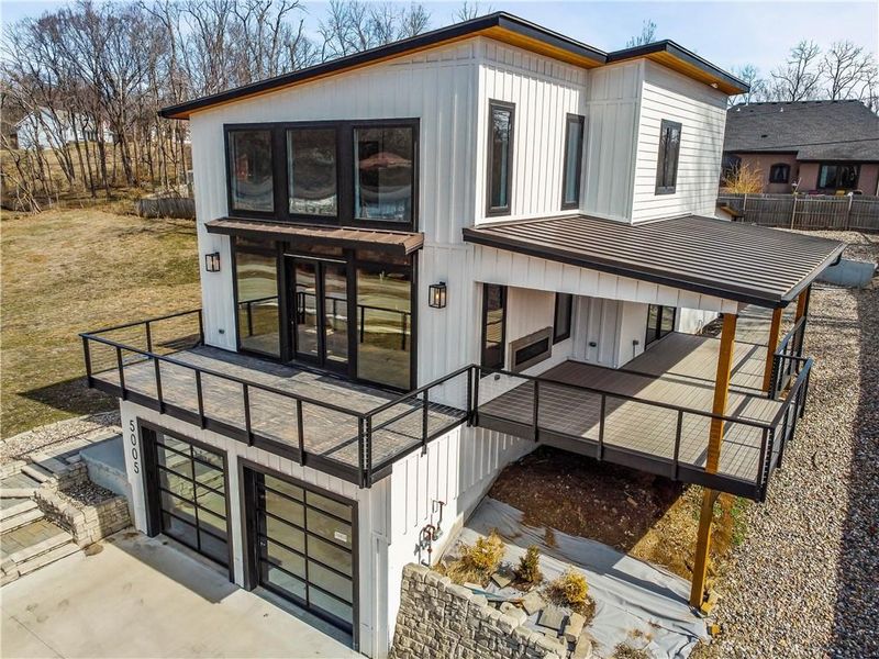 5005 Northwood Rd, Riverside, MO 64150