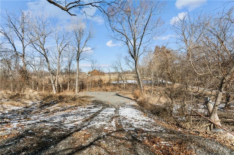 92nd Ter, Kansas City, MO 64153