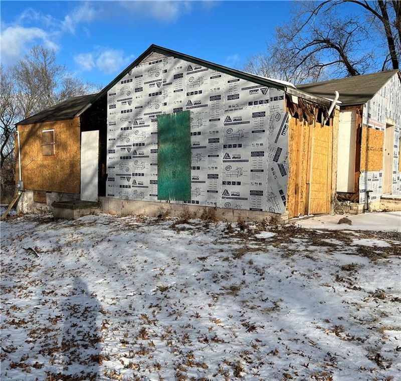 7002 E 67th St, Kansas City, MO 64133
