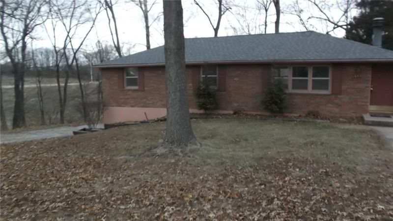4908 NW 62nd St, Kansas City, MO 64151