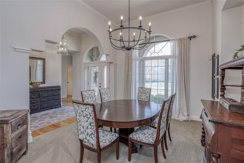 804 SW Springwater Ln, Lee's Summit, MO 64086