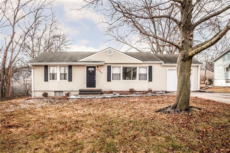 509 NE 90th St, Kansas City, MO 64155