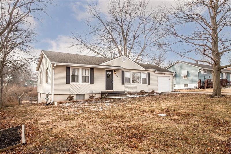 509 NE 90th St, Kansas City, MO 64155
